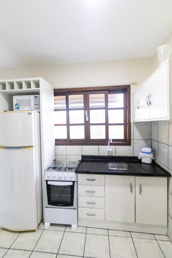 Apartamentos Bombinhas - 140 Metros Da Praia Exterior foto